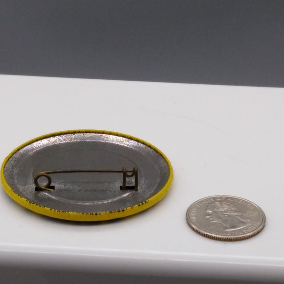 Vintage Smile God Loves You Pinback, Collectible Yellow Pin from Fargo Rubber - Picture 5 of 5